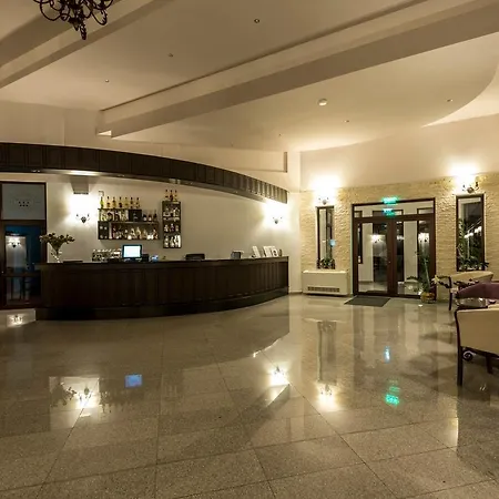 酒店 Axa Travel 赛比什